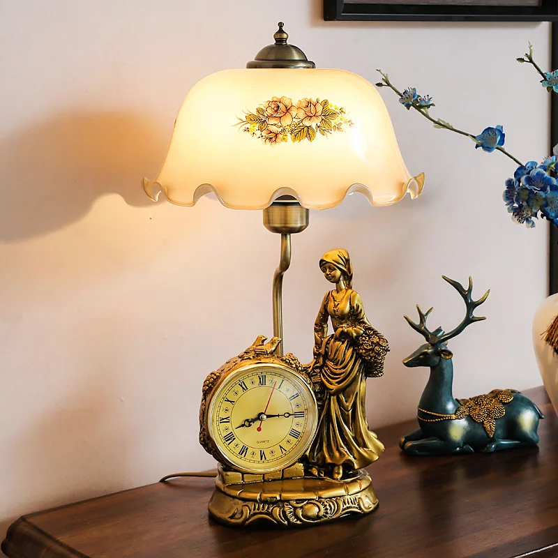 

American high-end desk lamp, bedroom bedside multifunctional clock, retro warm and creative home living room study lamp
