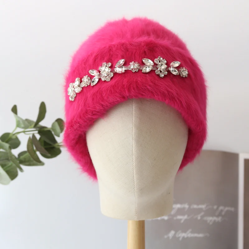 Luxury Rhinestone Rabbit Fur Knitted Hat for Women Fashion Warm Beanies High-end Retro Palace Style Winter Fluffy Skullies Caps