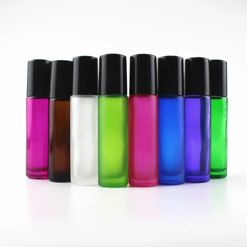 Botella portátil de color delicado y diferente, botella enrollable de perfume de vidrio negro transparente y ámbar con bola de rodillo de metal de acero inoxidable