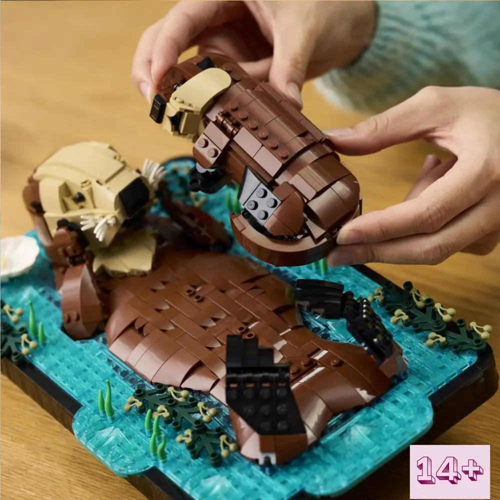 

1234pcs Hot New Recommended Building Blocks Sea Otter Models Home Puzzle Toy Birthday Gifts 21366 for Friends