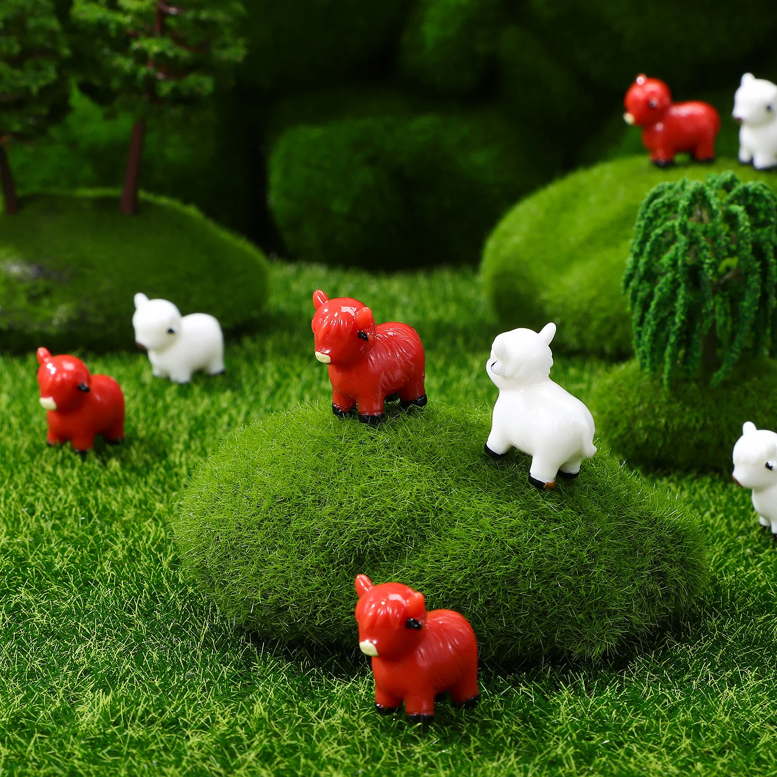 

10Pcs Mini Cows Highland Cow Adorable Resin Animals Cute Decor Tabletop Tiny Figurines Garden Accessories Mini Cows