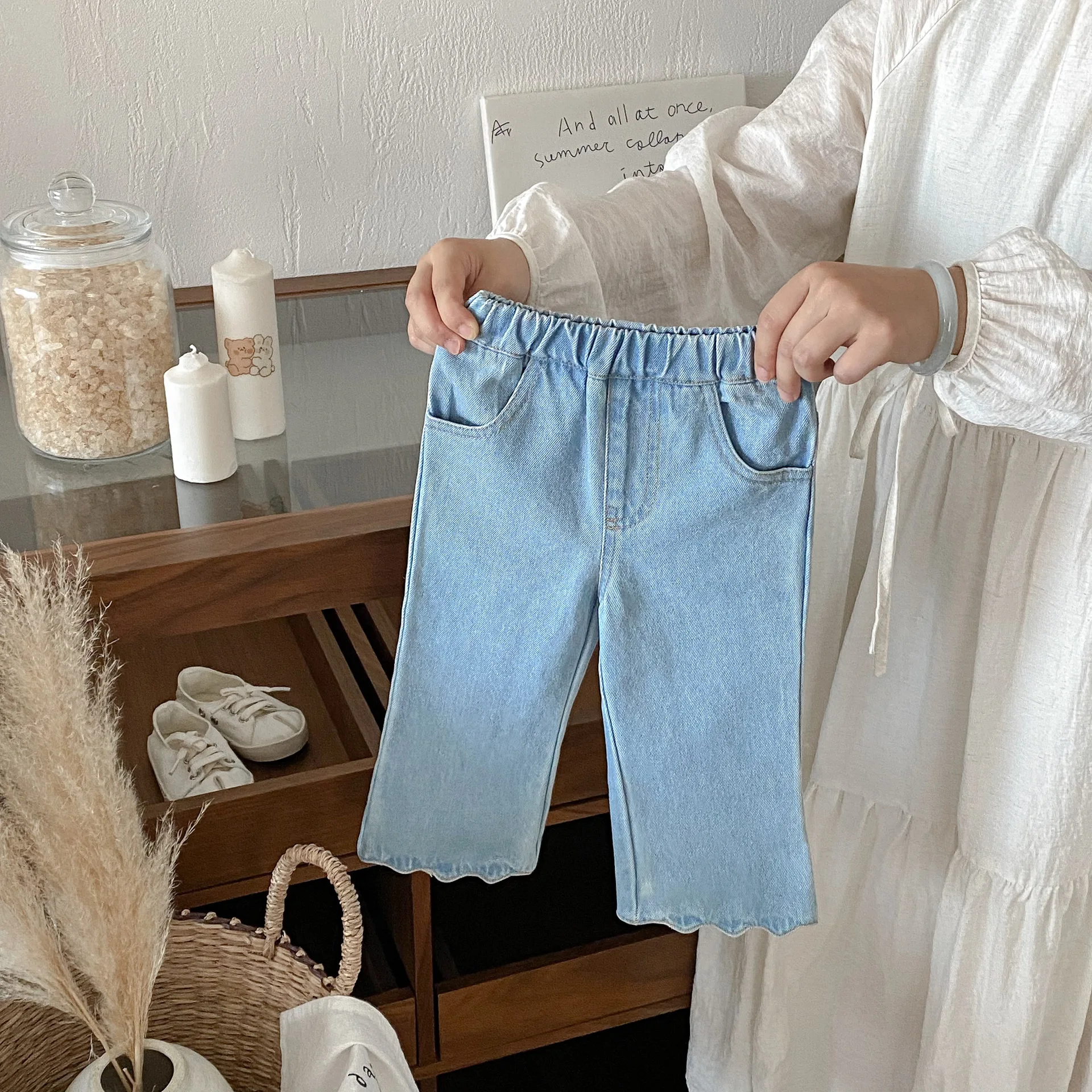 

2025 Autumn New Children Denim Trousers Solid Girls Cute Flared Pants Toddler Versatile Jeans Kids Casual Pants Baby Clothes