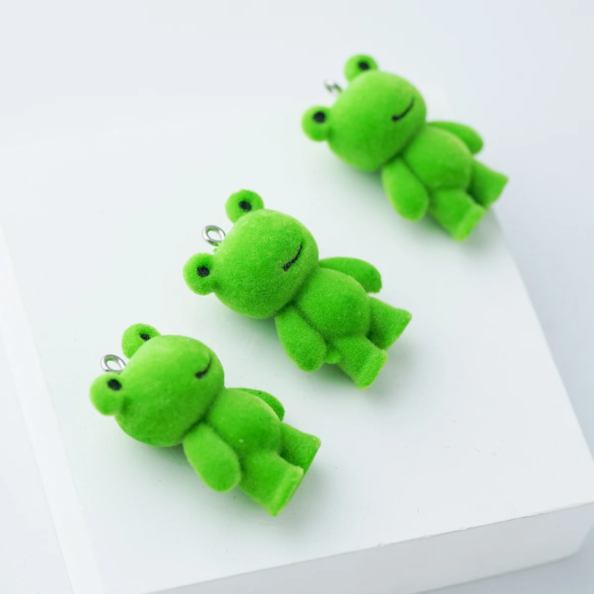 30pcs Cute mini cartoon frog Charms Flocking resin doll pendant for DIY craft jewelry Necklace keychain make Accessories