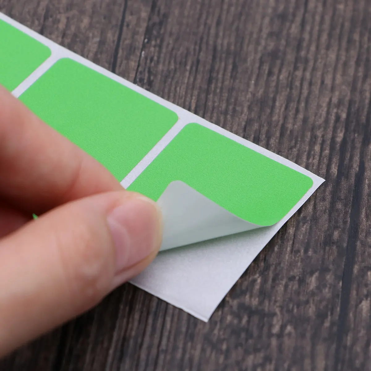 Colored Thermal Labels Eco Friendly Waterproof Oilproof Antifriction Self Adhesive Writable for Thermal Transfer Printers