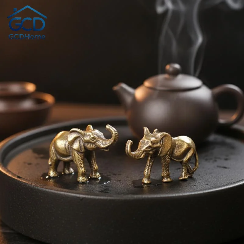 Lucky Trunk Up Elephant Figurine Zinc Alloy Handcrafted Vintage Texture Decor for Desktop Bookshelf Home Office Table Ornament