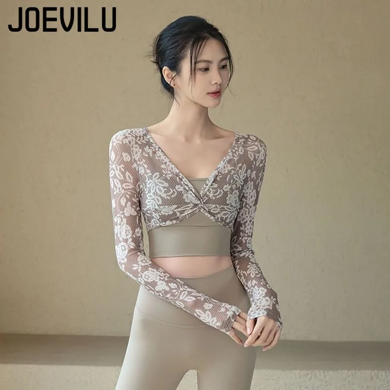 

Long Sleeve T-Shirt with Chest Pad Feminine Slim Fit Yoga Wear Fake Two Piece Sports Tops Pilates Training Gym Wear