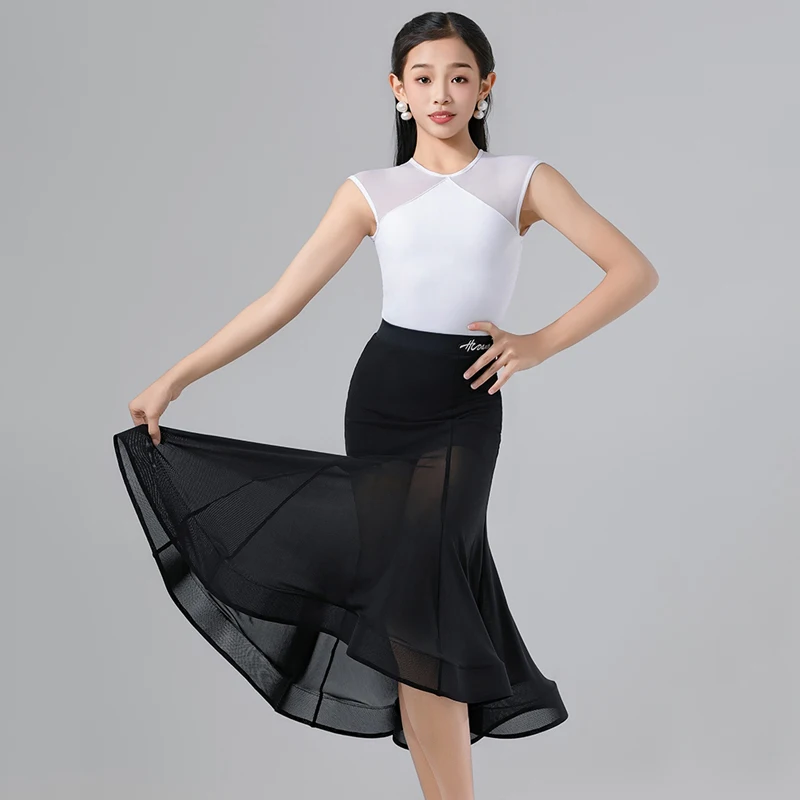 

2024 Ballroom Dance Competition Clothing White Tops Black Swing Skirts Suit Chacha Rumba Tango Kids Latin Dance Clothes DN18478