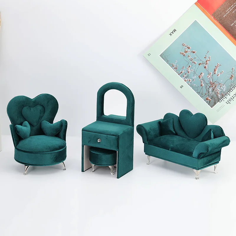 Manufacturer Cosmetic Desktop Simulation Furniture Ornaments Comfortable Peacock Green Dutch velvet jewelry cosmetics storage