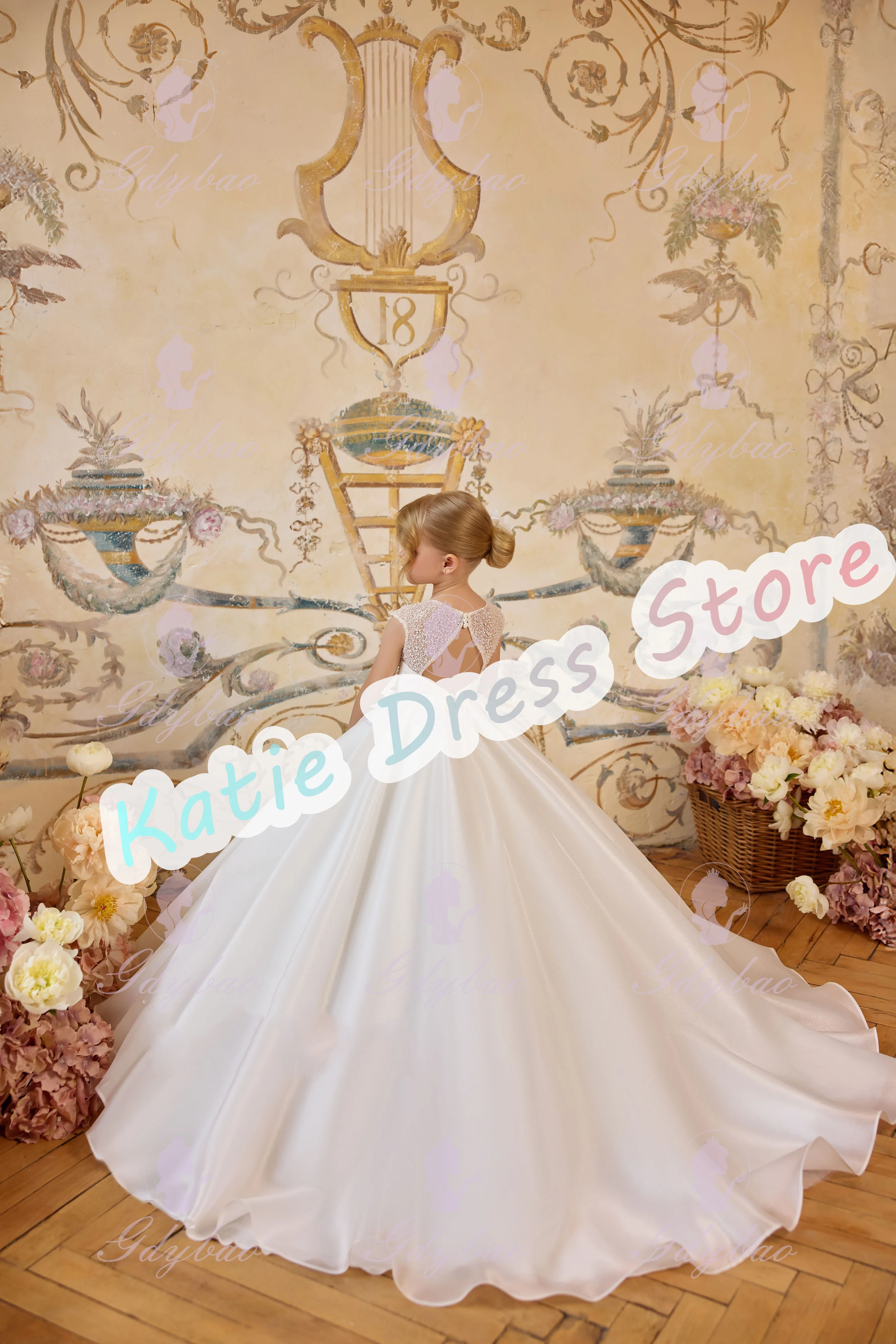 

Elegant White Flower Girl Dress For Wedding Pearls Puffy With Bow Kids Birthday Party First Communion Ball Gowns Customized