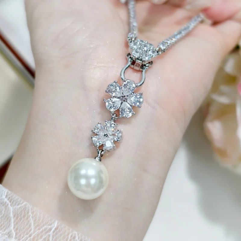 

Natural Shell Comparable to Pearl Flower Shape Full Diamond Open Ring for Women Elegant Noble Pendant Earring Set