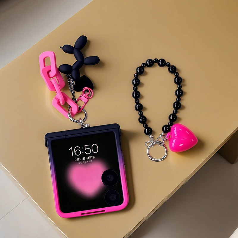 Black Rose Gradient Love Dog Chain Case For Samsung Galaxy Z Flip 7 6 5 4 3 For Motorola Razr 40 50 60 Ultra Xiaomi Mix Flip 2
