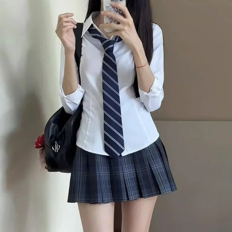 Harajuku Y2K Camicia bianca slim fit Donna 2025 Vita dimagrante Manica lunga Camicie Jk Donna All Match Colletto rovesciato Camicetta chic