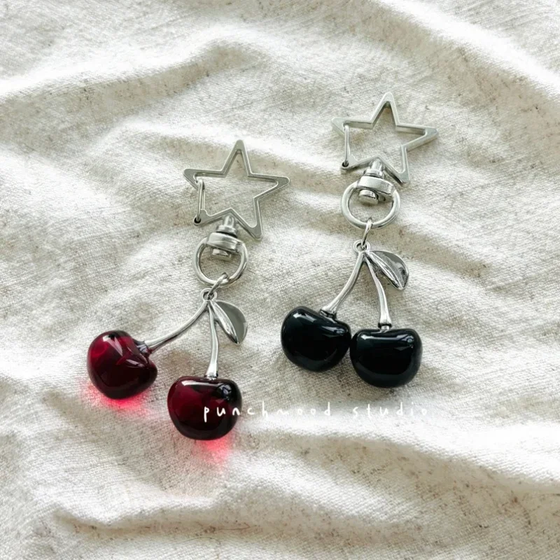 Fashionable and Creative Fruit Cherry Keychain Y2K Cute Cherry Keychain Bag Hanging Decoration