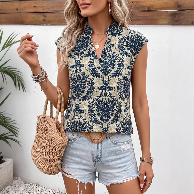 

2026 summer new style, vintage and artistic print crew-neck short-sleeved women's shirt, suitable for vacation and casual wear