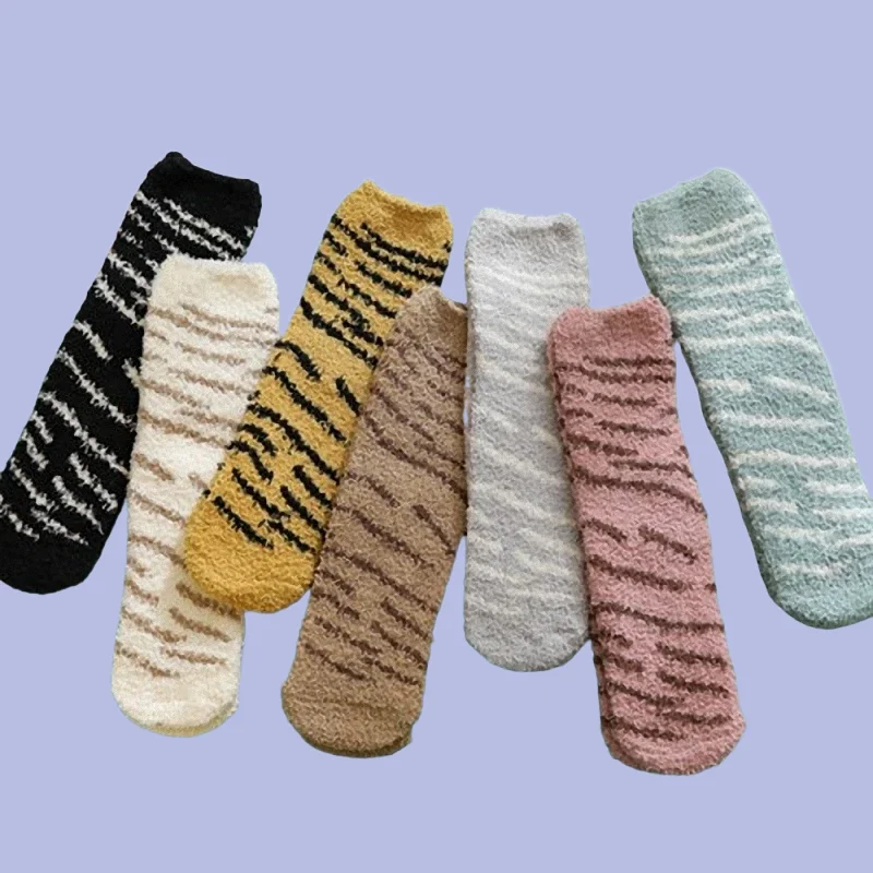 

5/10 Pairs High Quality Autumn Winter Women's Sleeping Socks Trendy Coral Fleece Socks Tiger Pattern Claws Fashion Floor Socks