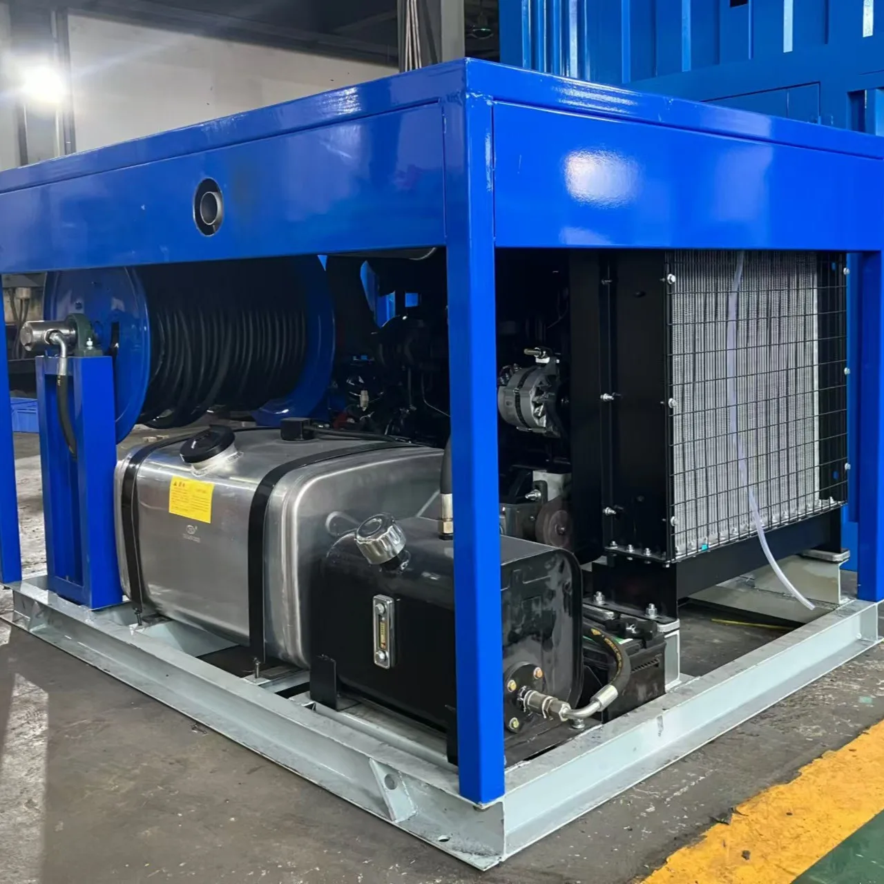 High Pressure 240 Bar  Driven Pipeline Dredging Machine Sewer Plant Sewage Cleaning Water-based Cleaning Proces