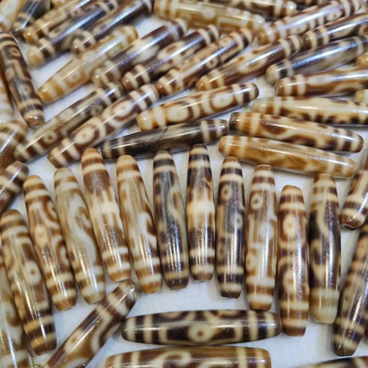 

100pcs/lot natural multi-pattern old agate dzi wholesale Yellow teeth 58mm Weathering lines diy Bracelet necklace Handmade bead