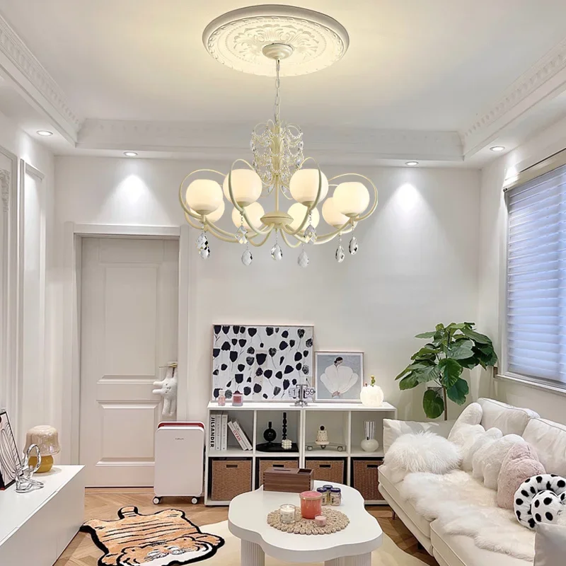 French Retro Court Living Room Dining Room Light Creative Personality Crystal Cream Bedroom Light Atmosphere Light Luxury