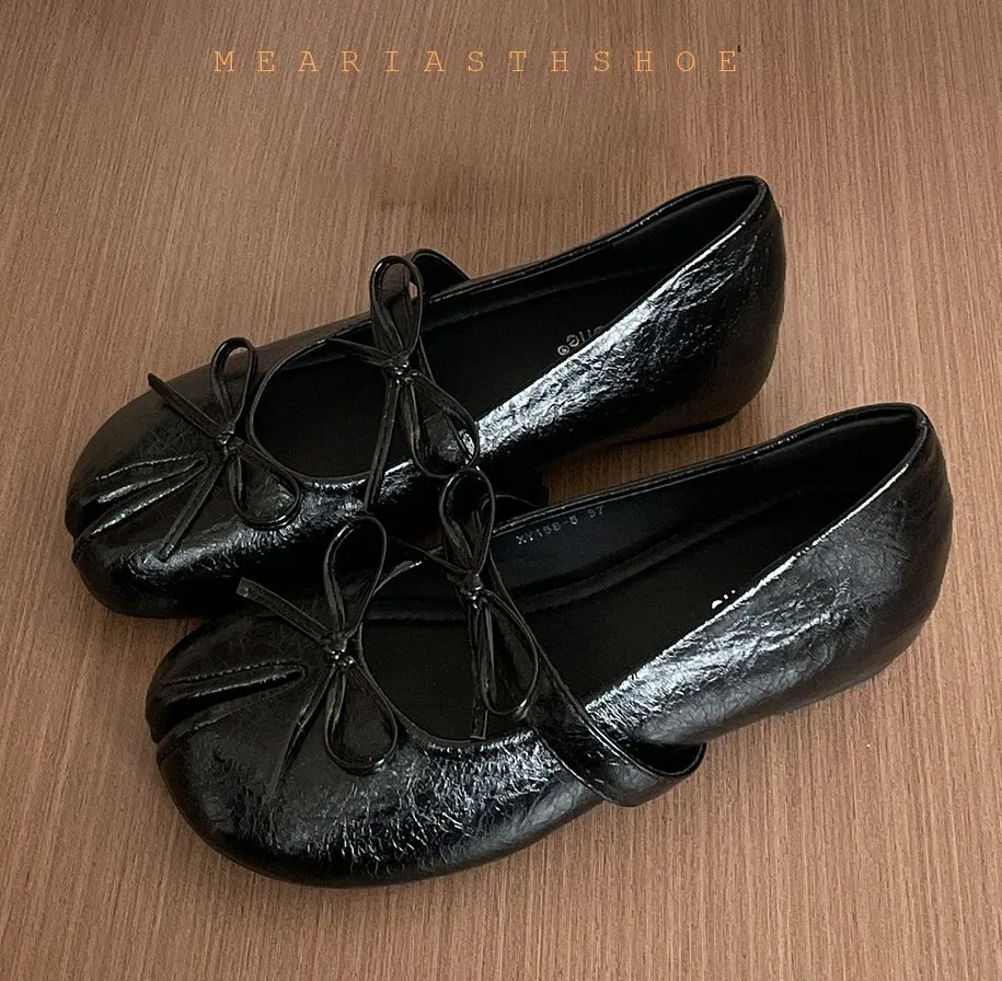 

Black Butterfly-knot Tabi Shoes Women Ballet Flats 2026 New Fashion Split Toe Ballerina Flat With Bow Mary Janes Loafers Shoes