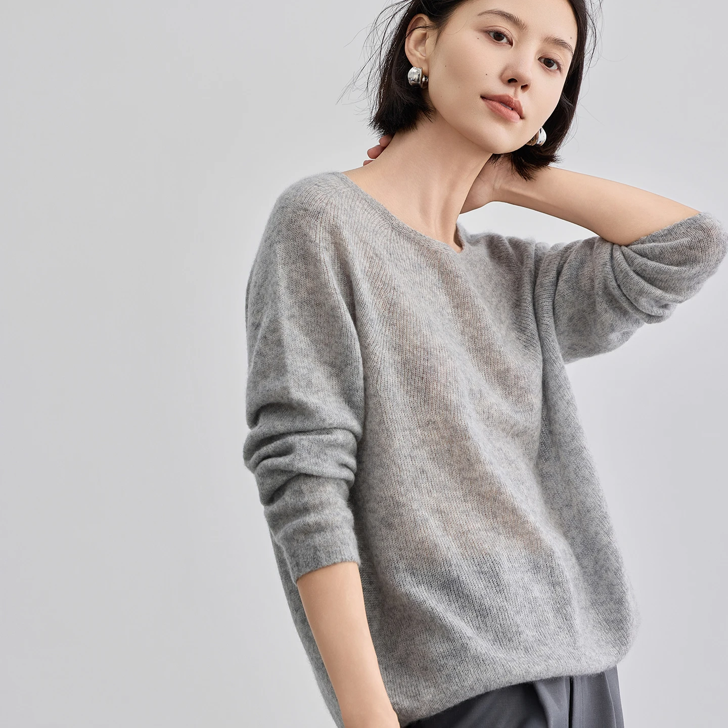

High-End Women's 100% Cashmere Sweater O-Neck Pullover Autumn Winter Knitwear Long Sleeves Female Basic Simple Design Clothing