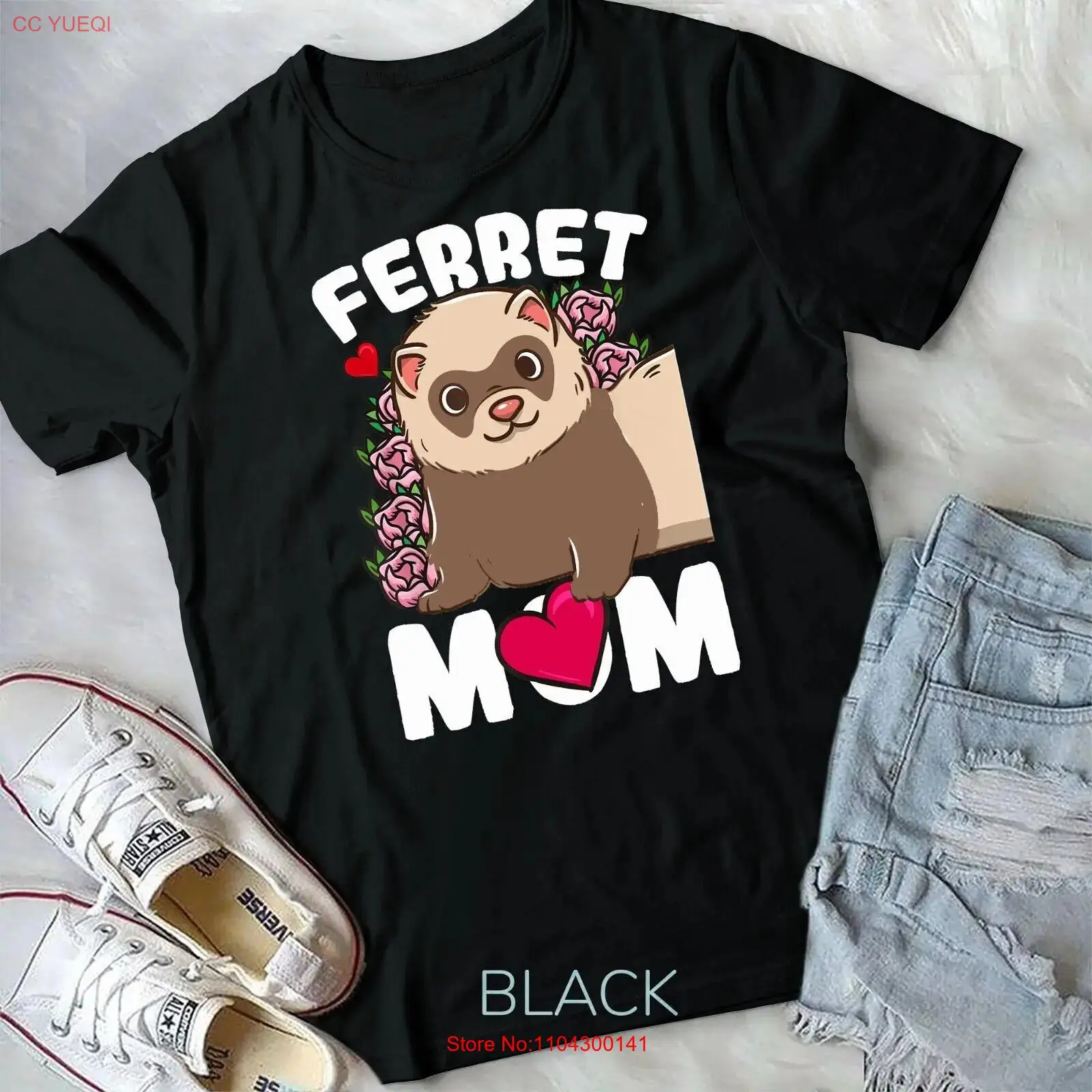 

Ferret Mom T-Shirt Unisex T-shirt
