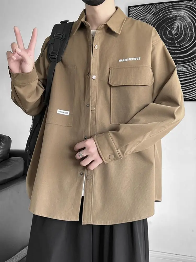 

Long Sve Повседневная рабочая одежда с тонким воротником Свободная верхняя одежда Мужская irt Весенне-Осенний сезон Модный бренд Полиэстер...