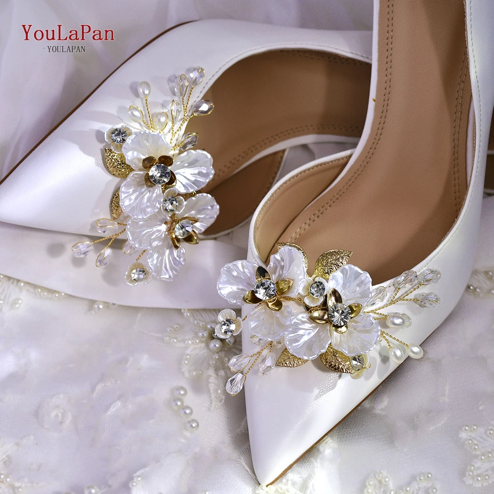 TOPQUEEN Bridal Pearl Alloy Leaf Shoe Accessories Women Fashion Shoes Clip High Heels Shoe Flower Handmade Shoe Buckles HX65