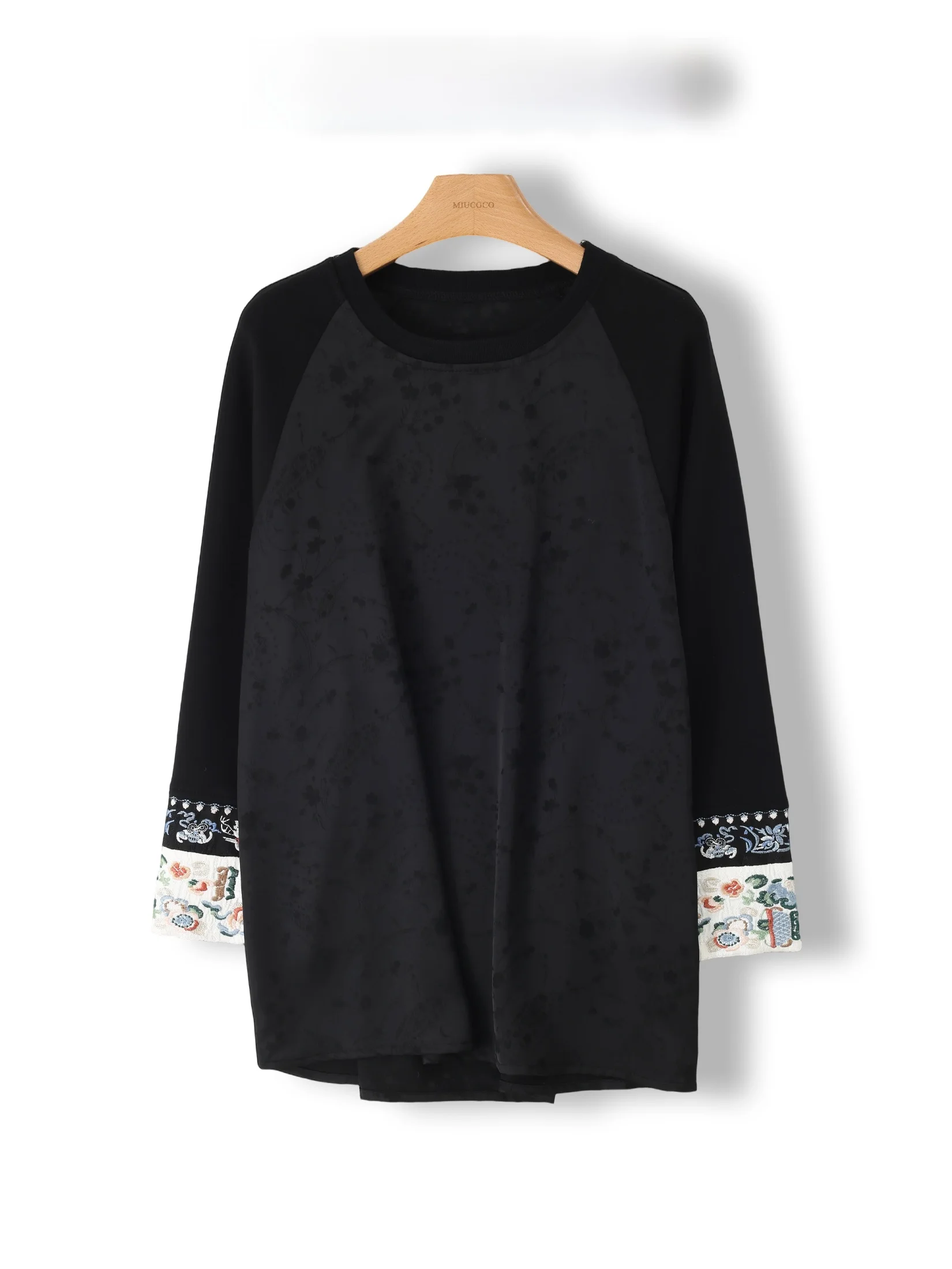 

Loose Black Embroidered Long Sleeve round Neck Casual Shirt Chinese Style Floral Pattern Women's Top Trendy T-Shirt