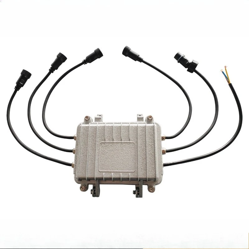 

Waterproof 4-way Signal Amplifier Outdoor Stage Light DMX512 Amplifier Outdoor Waterproof Beam of Light Light Signal