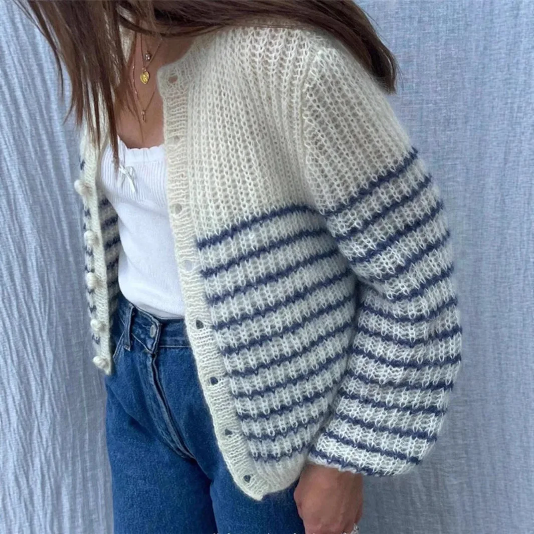

2025 Autumn New Color Blocked Striped Cardigan Sweater Women's Round Neck Jacket