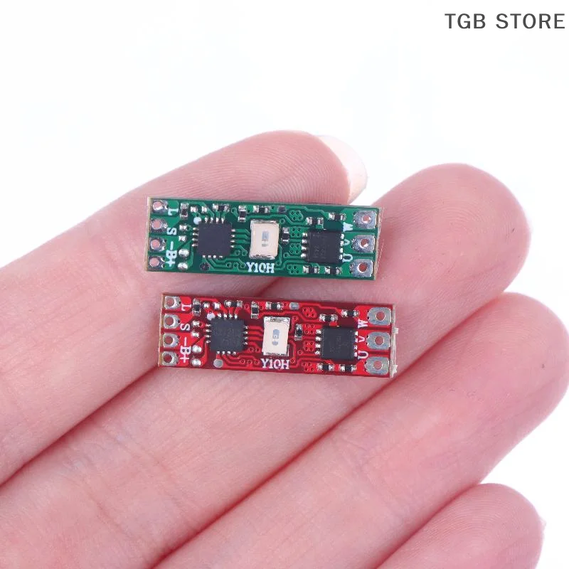 1Pcs DC 3.7V-7.4V 8A Mini BLDC Brushless Motor Driver Board 2S-3S Electric Regulator Drive For 1104 1106 1306 1407 1503 Motor