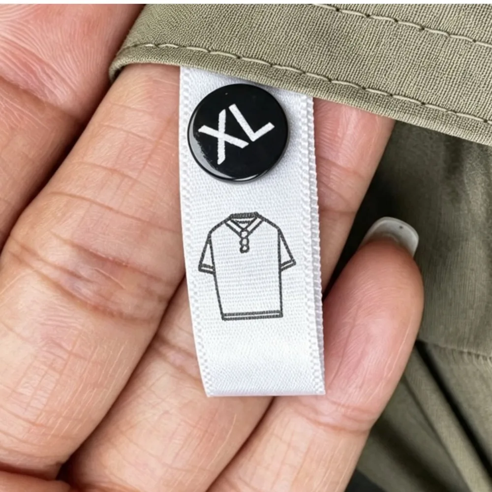 Größenmarkierung für Kleidung mit Knopf, Satinband-Größenetikett für Poloshirts, 500 Stück/Packung – Detail 2
