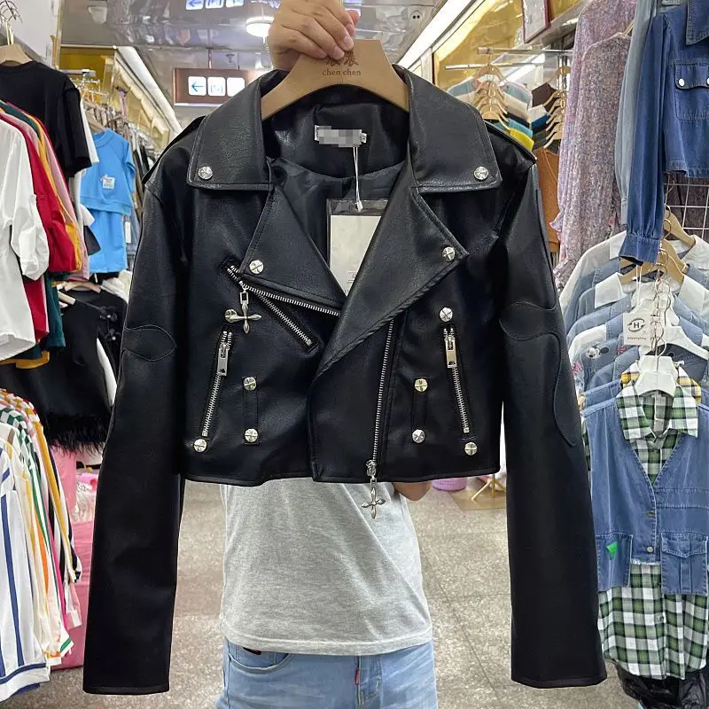 Chaqueta de cuero para mujer, abrigo de motocicleta corto, moda Punk, primavera y otoño, 2023