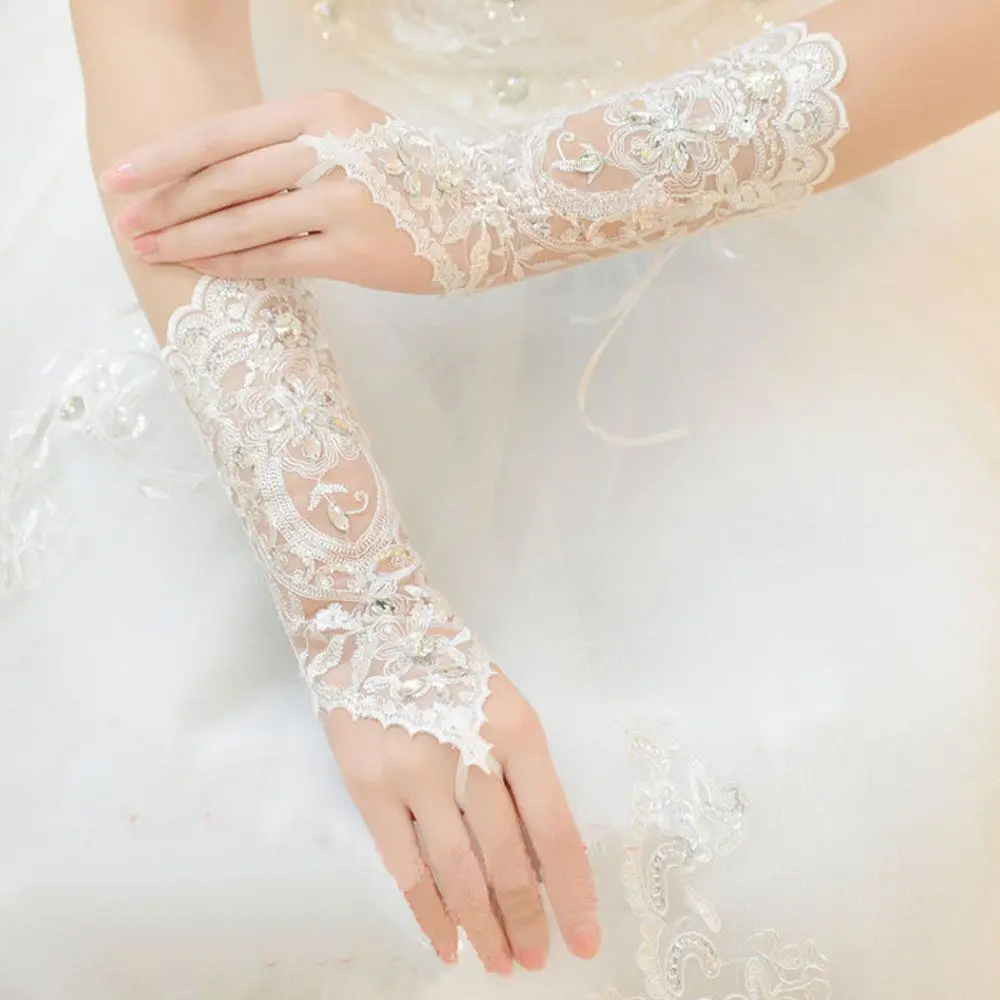 High Quality Dress Bride Wedding Lace Beads Rhinestone Short Gloves Fingerless Gloves