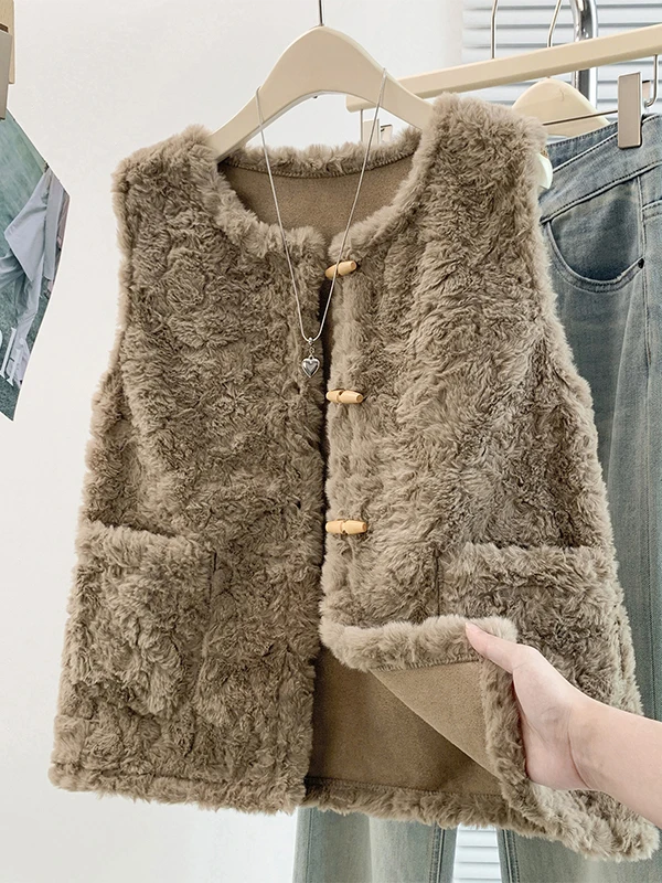 Authentic Fall Winter Loose Lightweight Warm Sleeveless Large Size Faux Fur Vest Fashionable Outerwear Ladies' Jacket