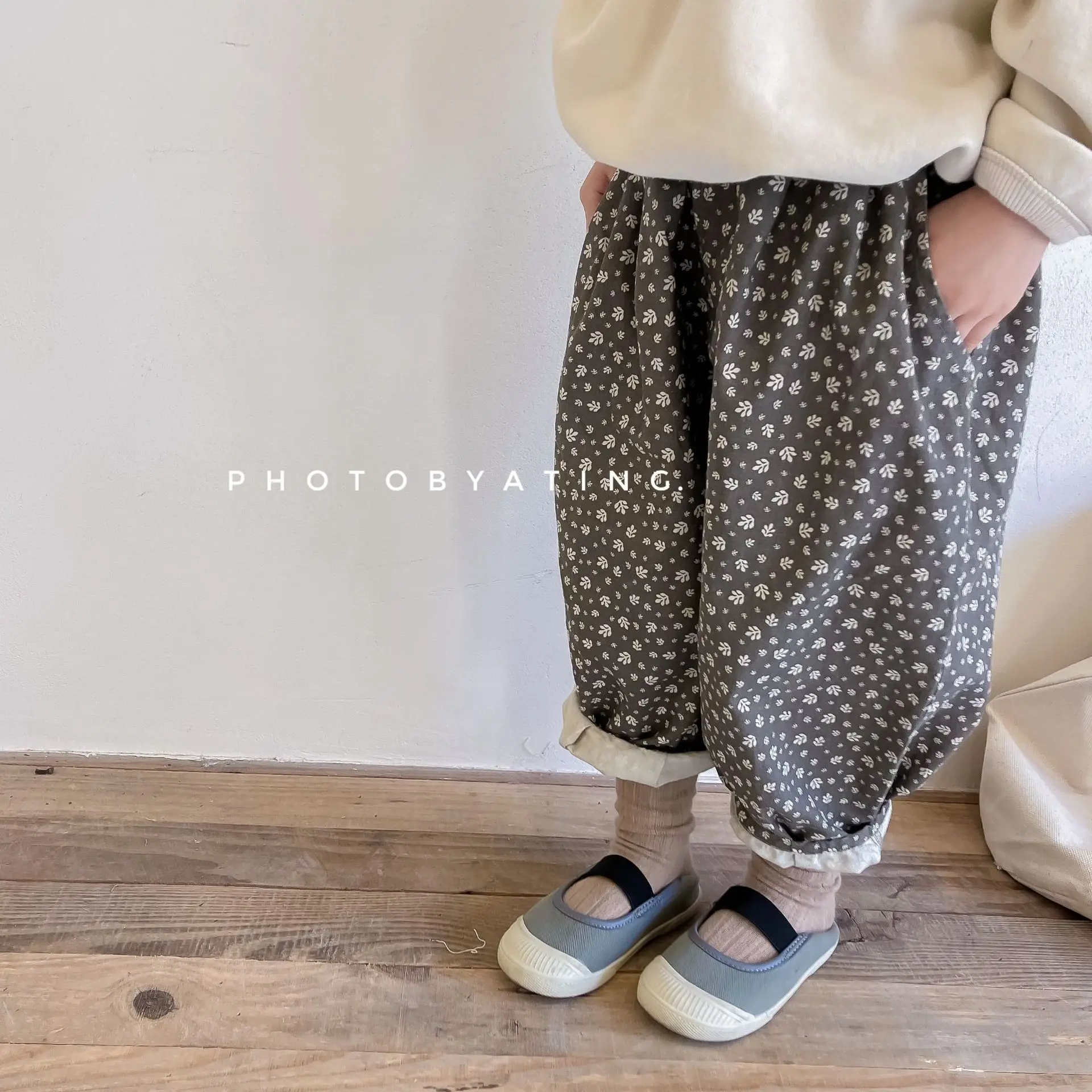 

2023 Spring Autumn New Children Casual Floral Pants Baby Girls Fashion Flower Print Harem Trouser Kids Loose Pant Boys Clothes