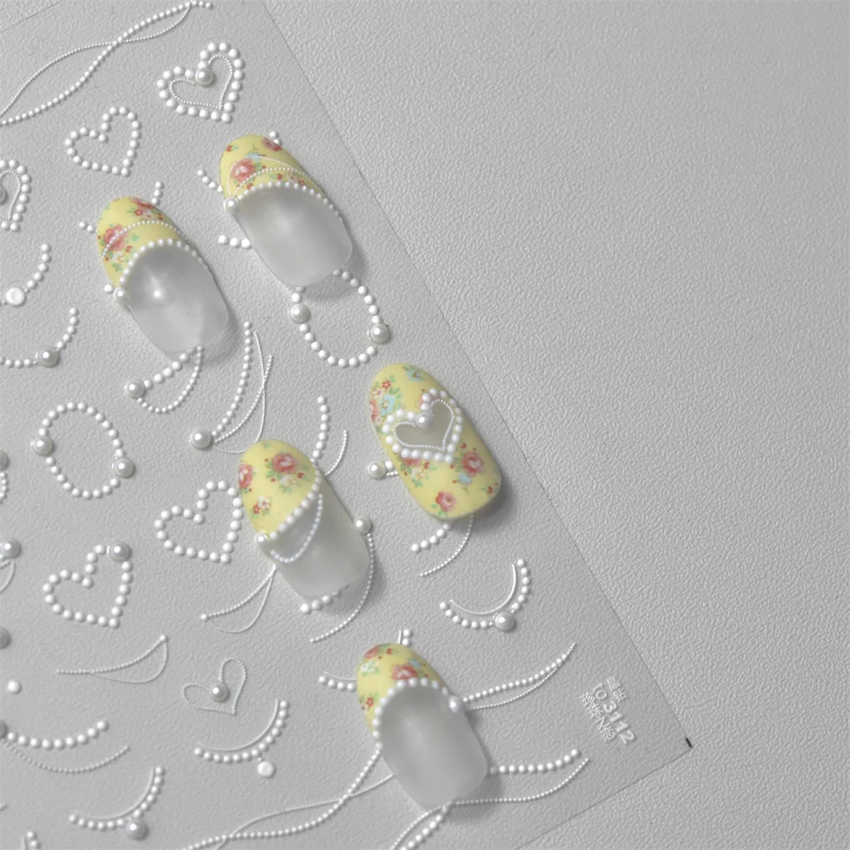 1 Stuks 5d Parel Kant Golfketting Nail Art Stickers Wit Elegante Prachtige Nagel Decoratie Decals Diy Zelfklevende Overdracht Slider