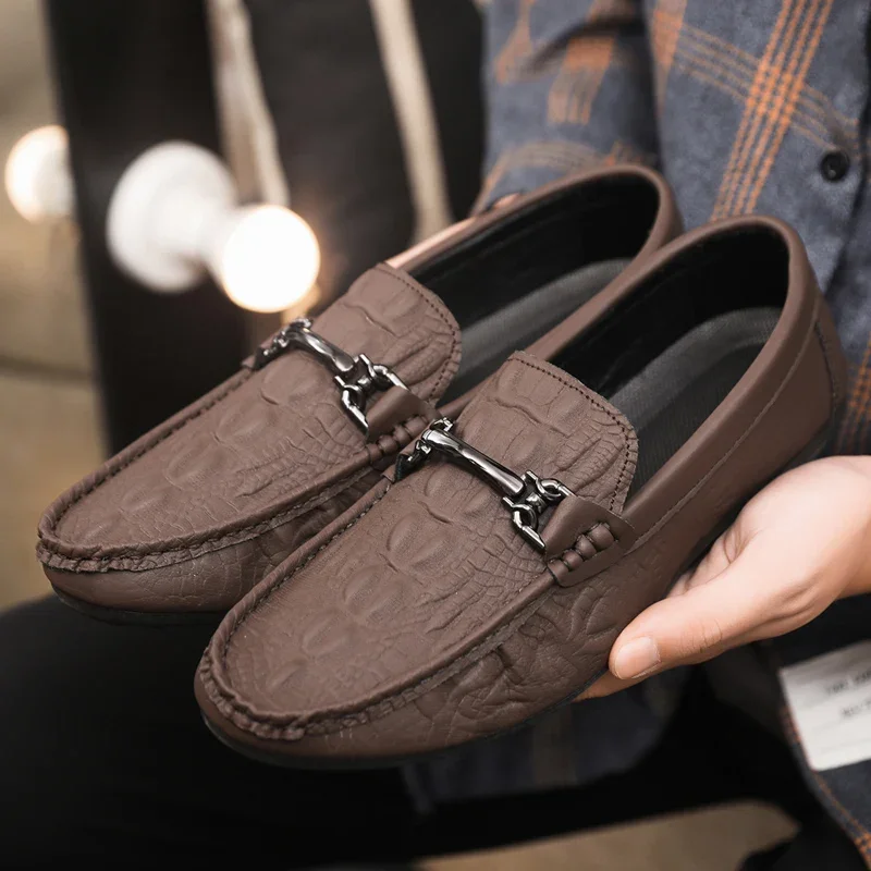 Retro Brown Leather Casual Shoes Men Slip-on Shoes Lightweight Men's Loafers Comfortable Office Shoes Shoes Man Driving Shoes