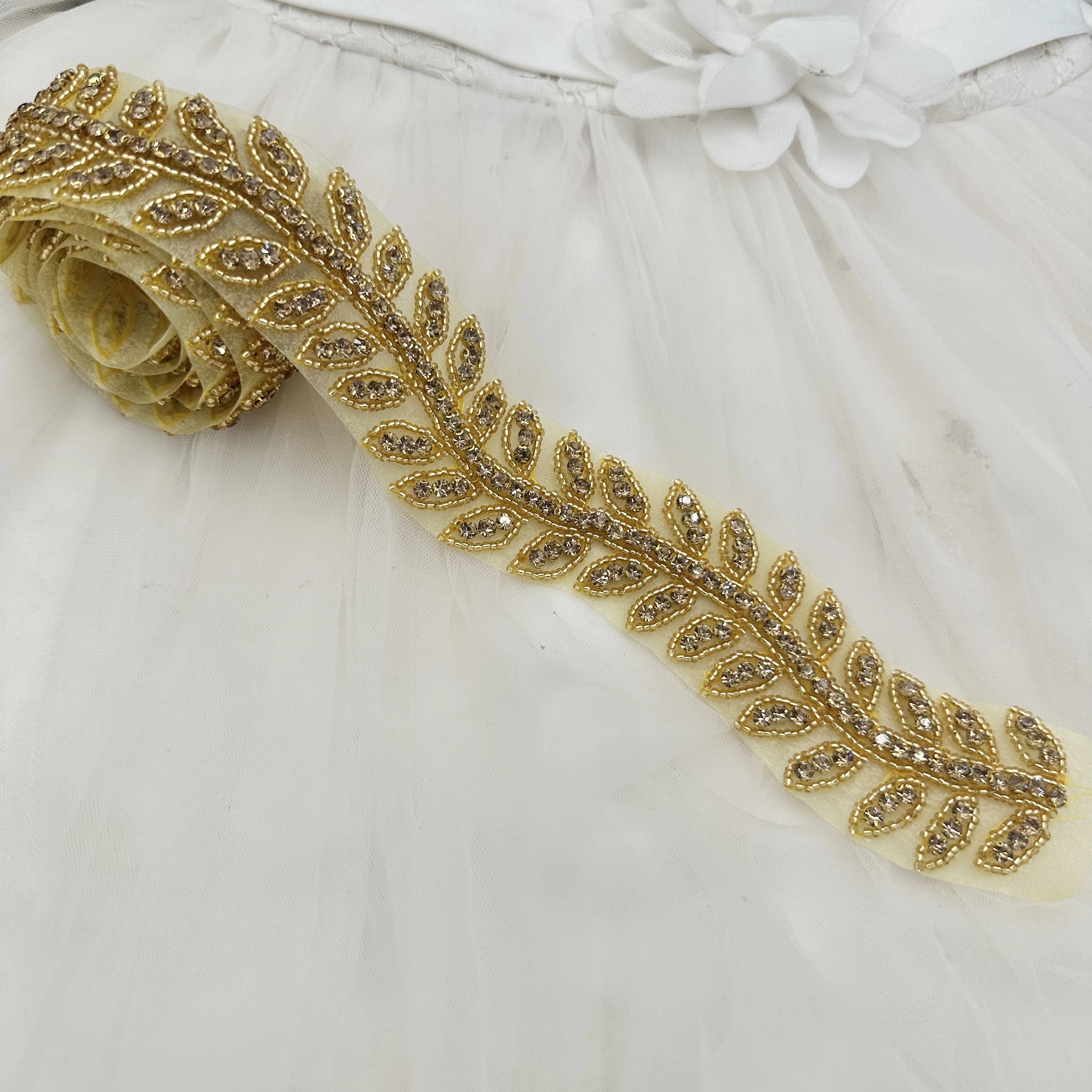Perline a Forma di Spiga di Grano Rosso per Decorazioni Fai-da-Te, Strass in Vetro Cuciti a Mano per Abiti da Donna e Fasce in Vita