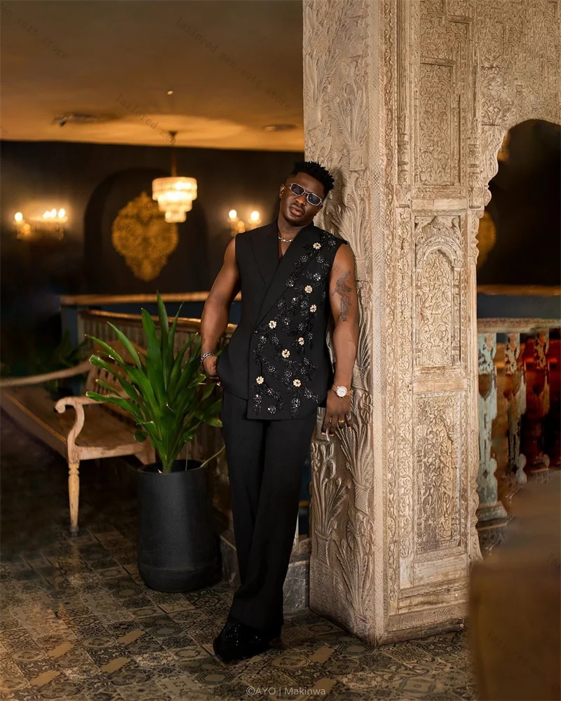 

Black Men Suits Set 2 Piece Vest+Pants Trousers Luxury Flower Crystals Wedding Tuxedos Jacket Formal Office Sleeveless Coat