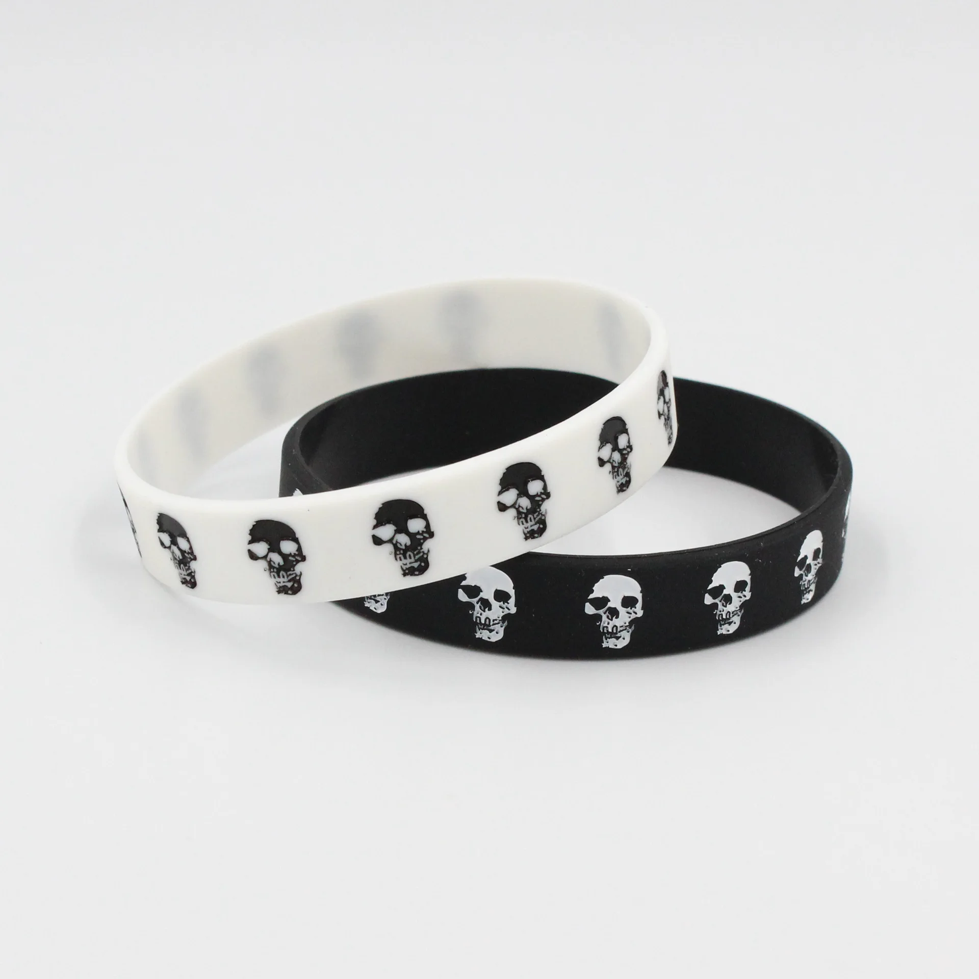 1PC New Casual Skull Silicone Rubber Wristband Sports Black White Bracelets&Bangles Hiphop Skeleton Band Women Men SH365