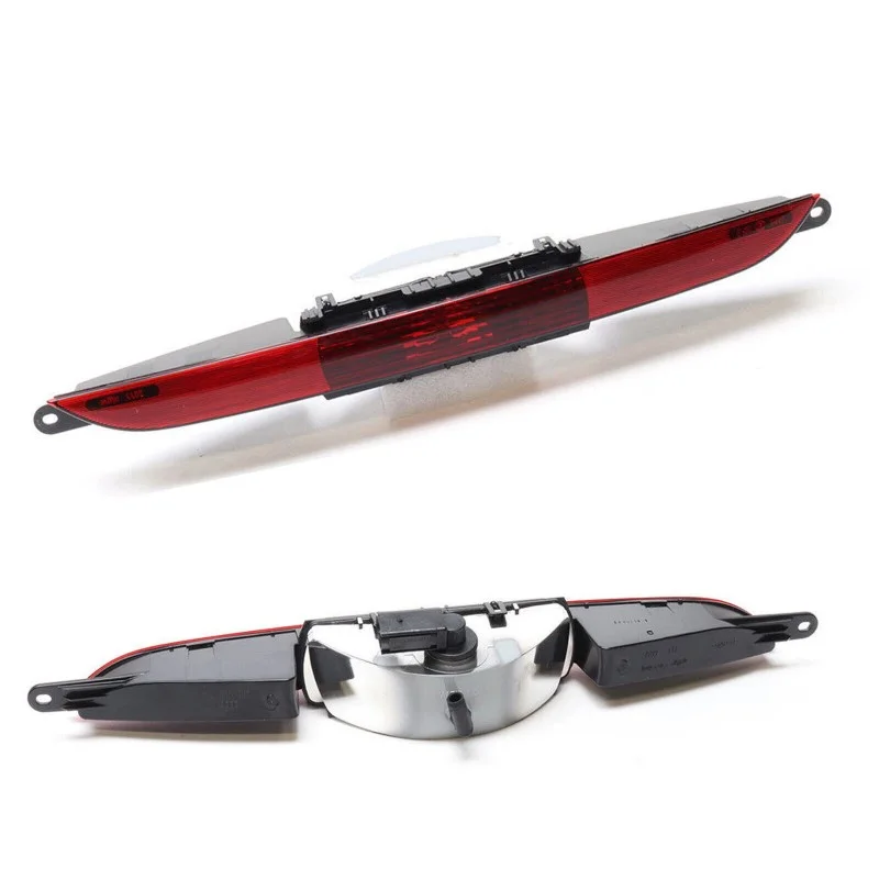 Red Rear Bumper Reflector Fog Light For Audi TT 8J MK2 2007-2014 8J0945703 Rear Bumper Center Fog Tail Light Lamp Replacement