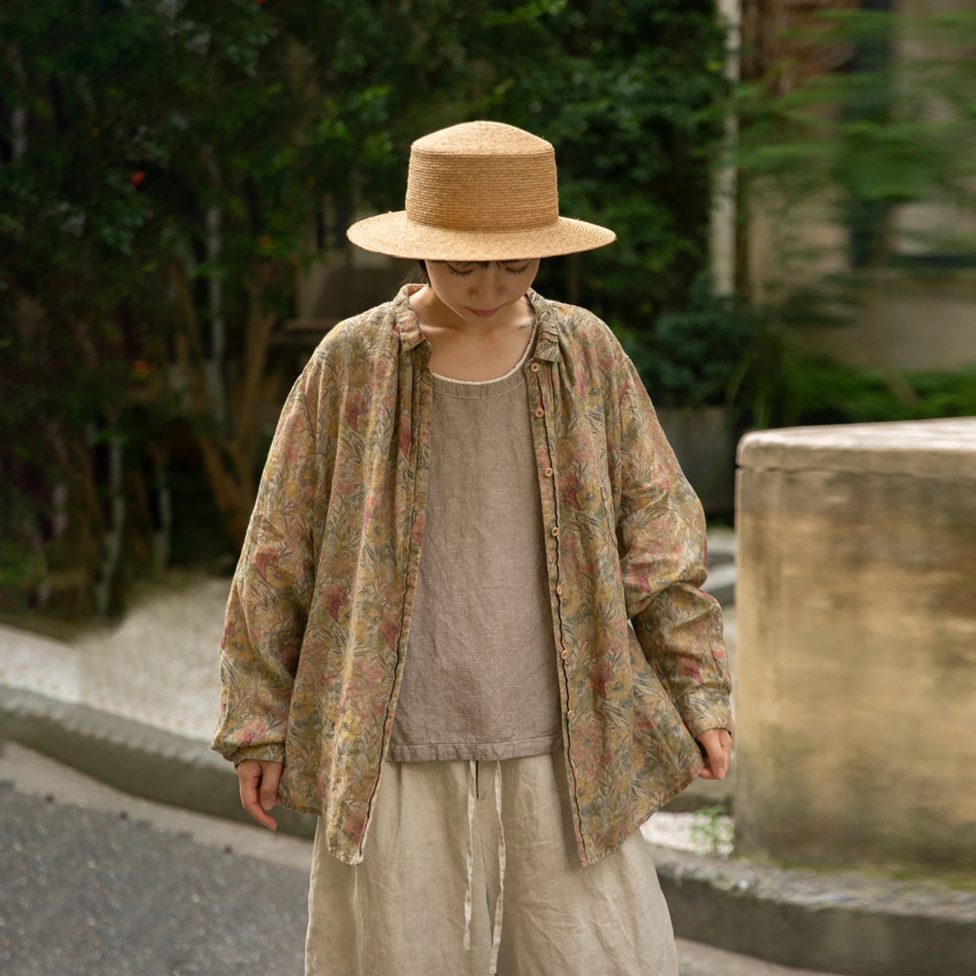 

Женская летняя рубашка PengPeng Home S0268 Raindrop Hemp Tulip свободного кроя из дышащей льняной смеси с цветочным принтом и пуговицами