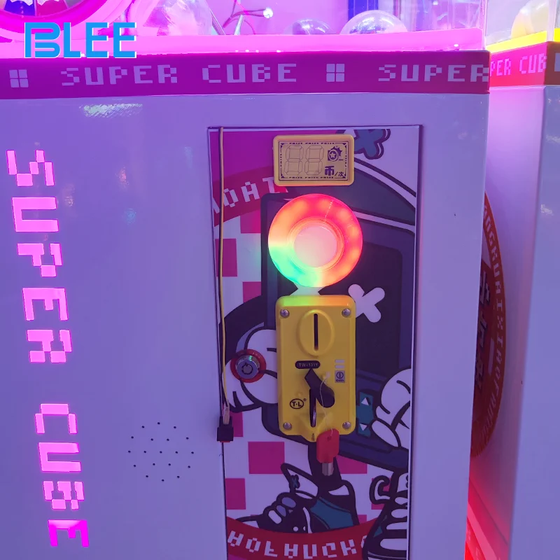 New Arrival Commercial Mini Gashapon Machine Custom Logo Prize Capsule Toy Vending Gacha Machine for Shopping Mall