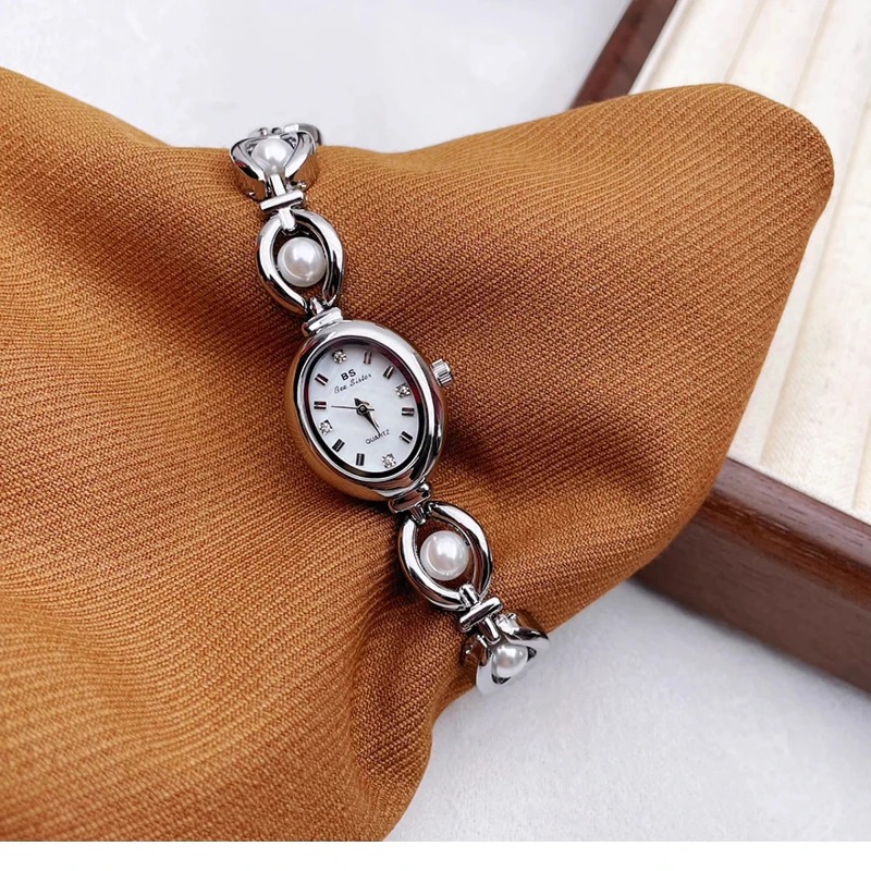 Classic Trend Ladies Watch Elegant Simple Waterproof 2025 Quartz Watch Birthday Gift