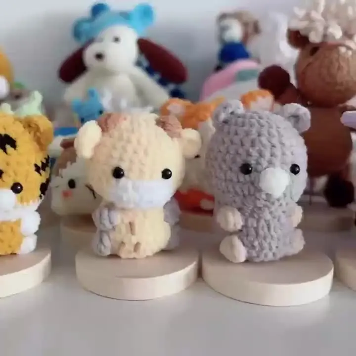 Salamander Amigurumi Crochet Kit for Beginners