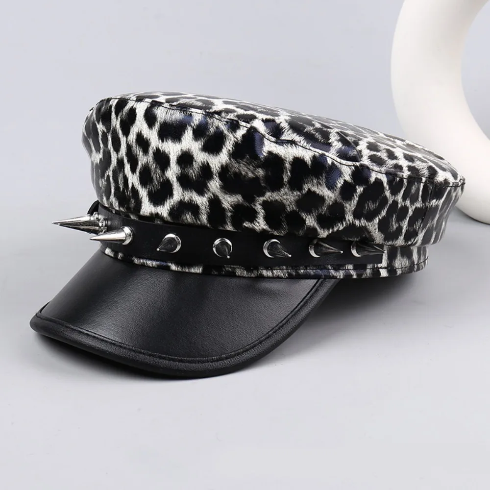 

Retro Hip-hop Rivet Leopard Hat Harajuku Gothic Y2k Beret Hat Personalized Punk Flat Top Cap for Girls