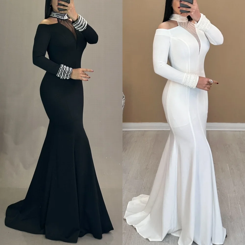 Abiti lunghi personalizzati in jersey elegante stile moderno con perline e pieghe a sirena con collo alto Abiti da cerimonia su misura Taglie disponibili