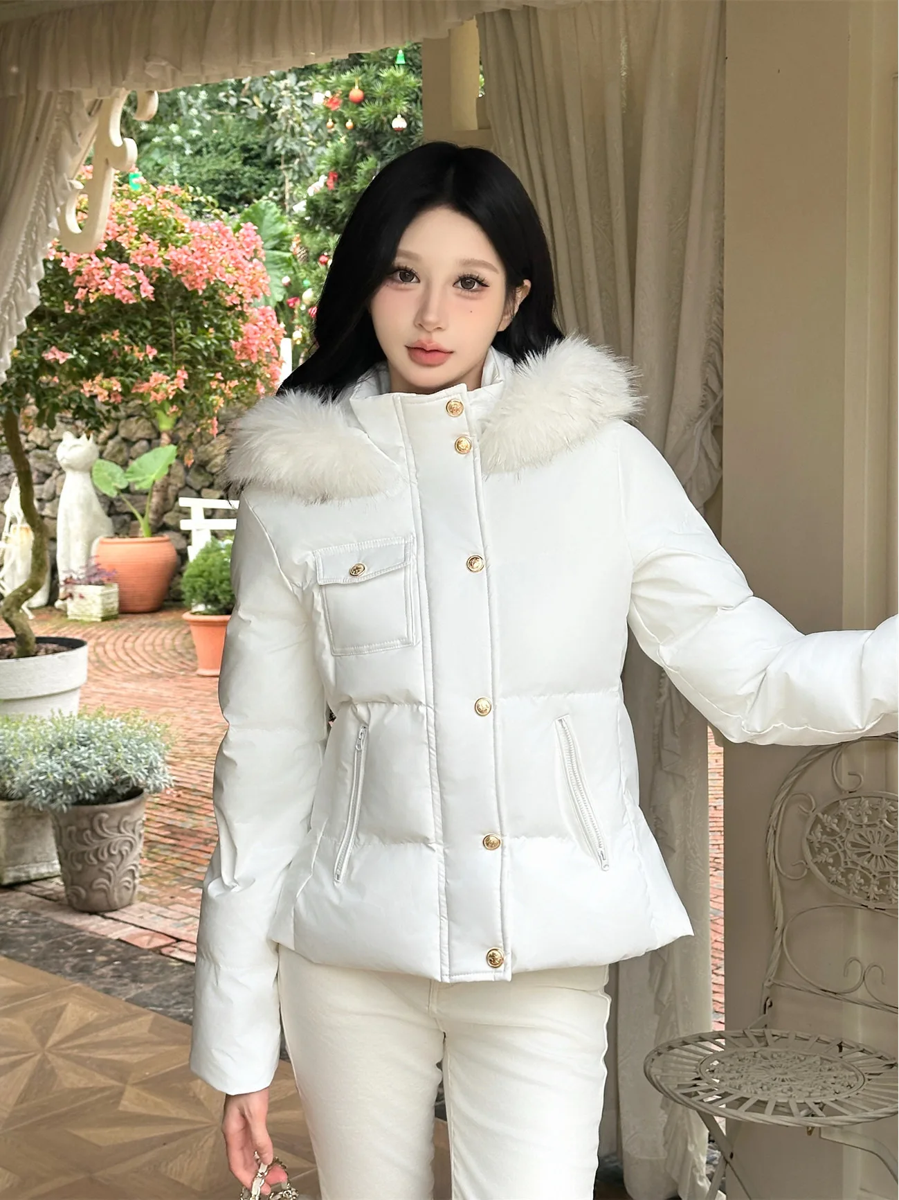 

Slimming Thiened White Du down Puffer Coat with Removable Fur Collar Hooded Waist-Cinching Warm Winter Outerwear