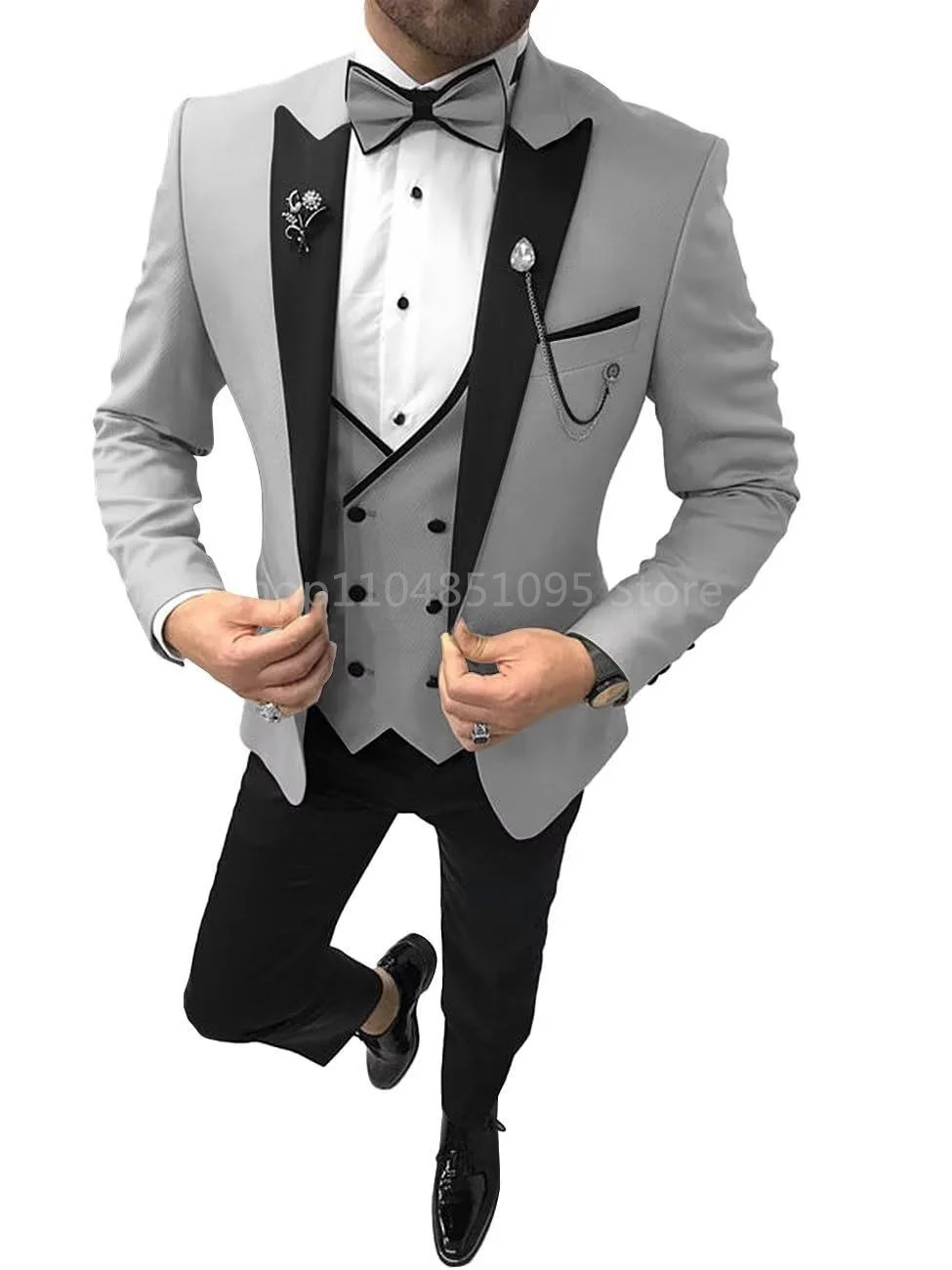 

3 Piece Solid Men's Wedding Suit Slim Fit Peak Lapel Blazer Groom Tuxedos Party Formal Male Suit For Business(Jacket+Vest+Pants)